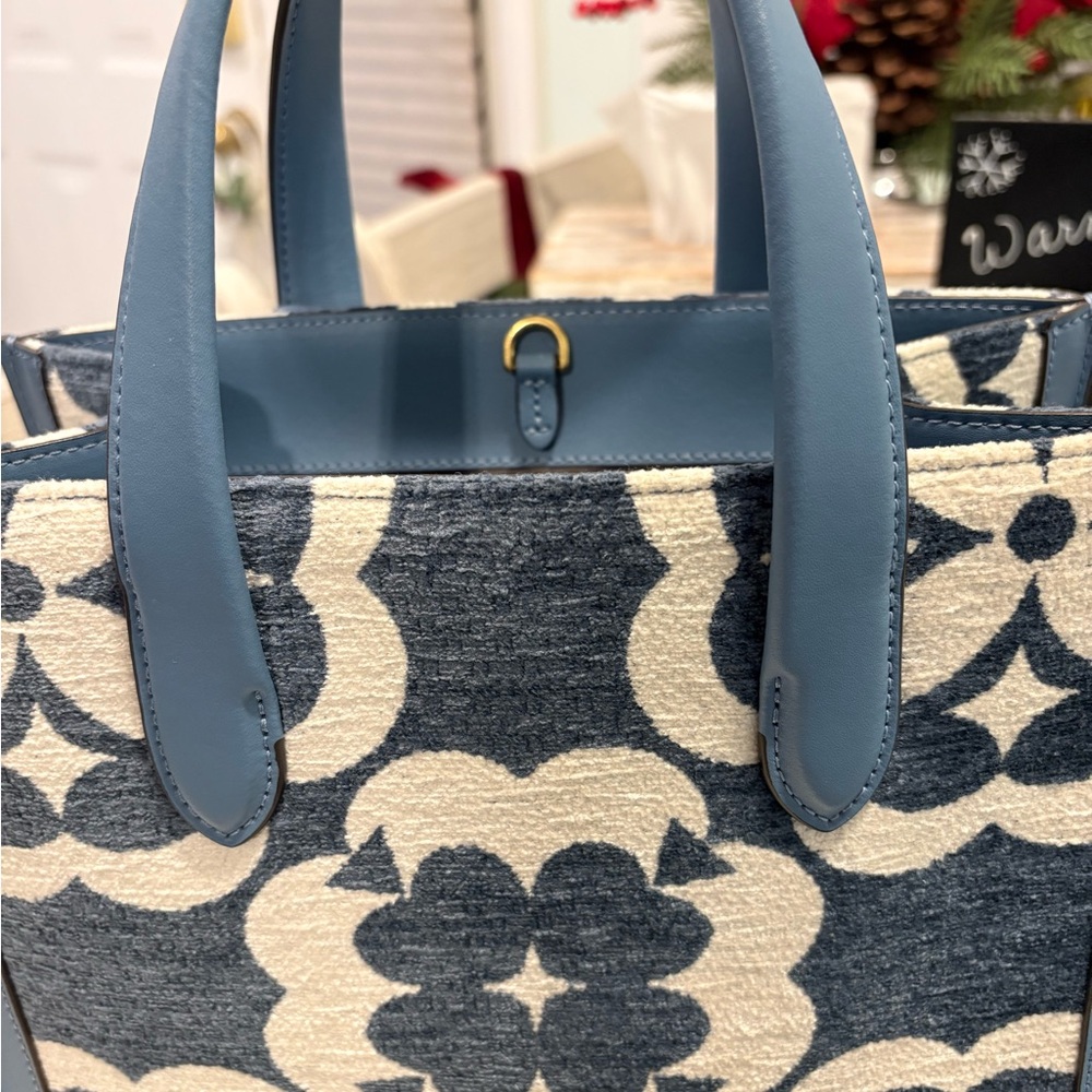 Kate Spade Blue Manhattan Monogram Tote Blue and Cream Floral Chenille - Picture 5 of 9
